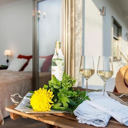Beachouse - Surf, Bed & Breakfast 에리세이라 외부 사진