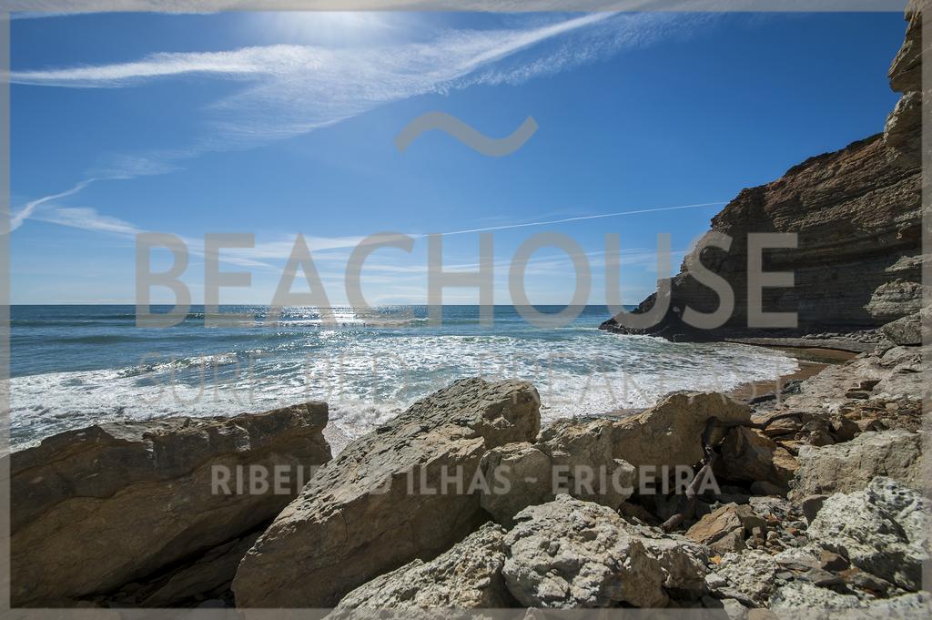 Beachouse - Surf, Bed & Breakfast 에리세이라 외부 사진